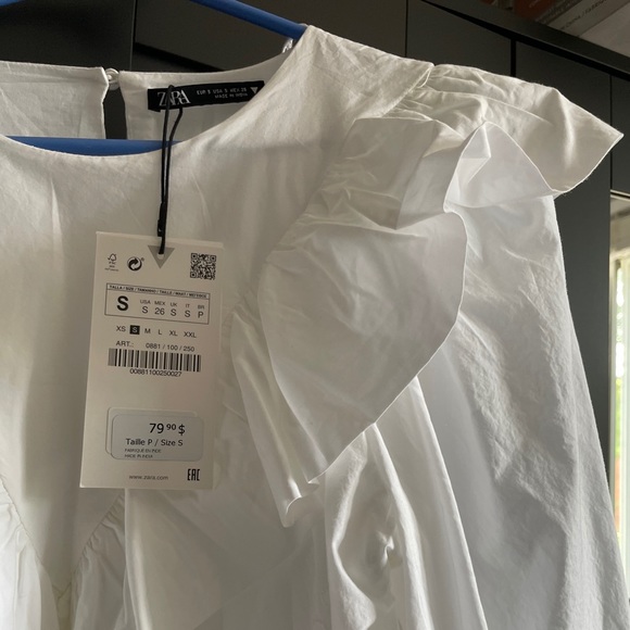 white short eyelet zara dress with ruffle trim - Picture 3 of 4